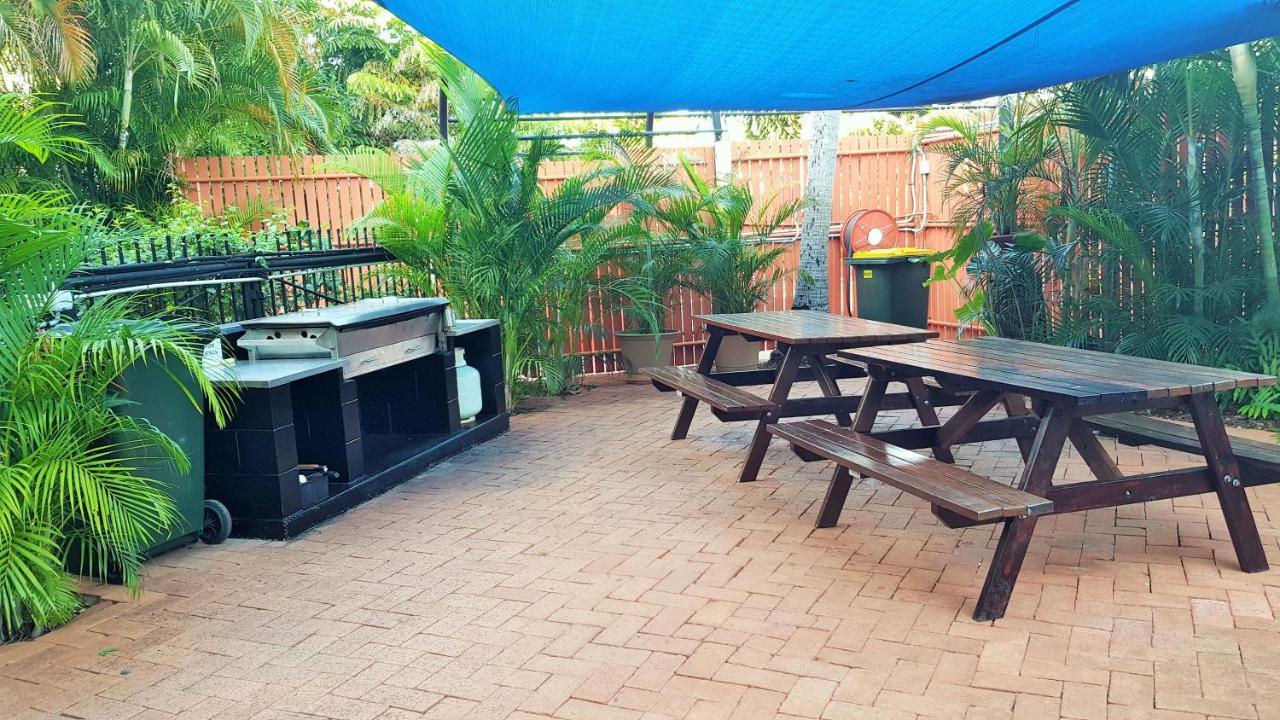 Coconut Grove Holiday Apartments Darwin Esterno foto