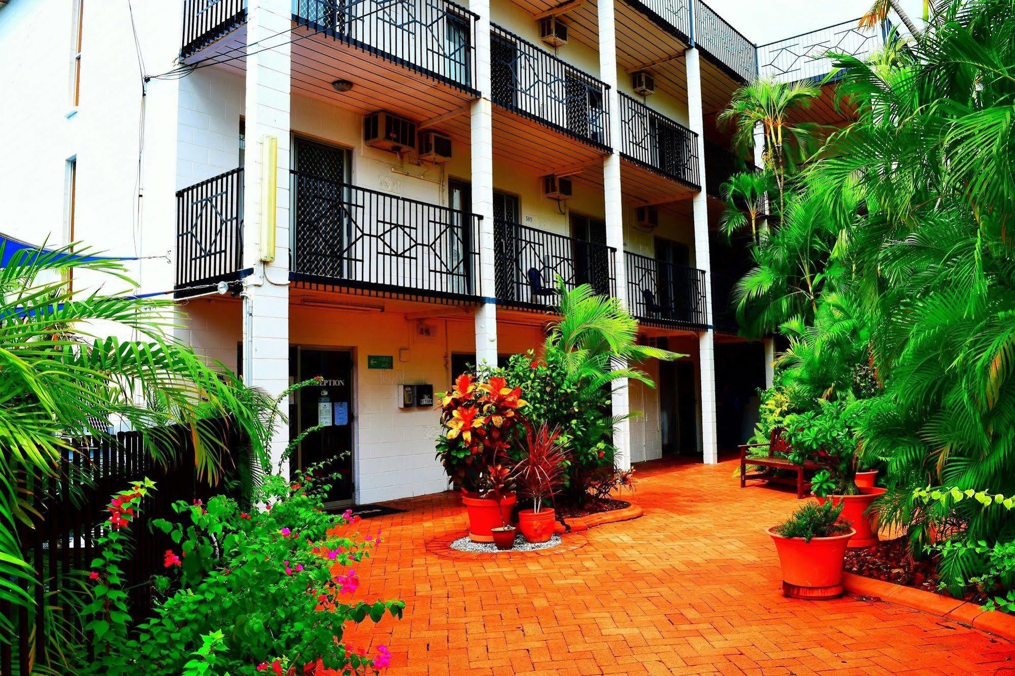 Coconut Grove Holiday Apartments Darwin Esterno foto